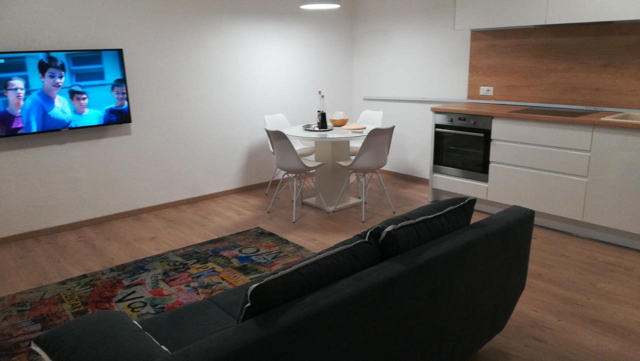 Centar Guest House Макарска Экстерьер фото