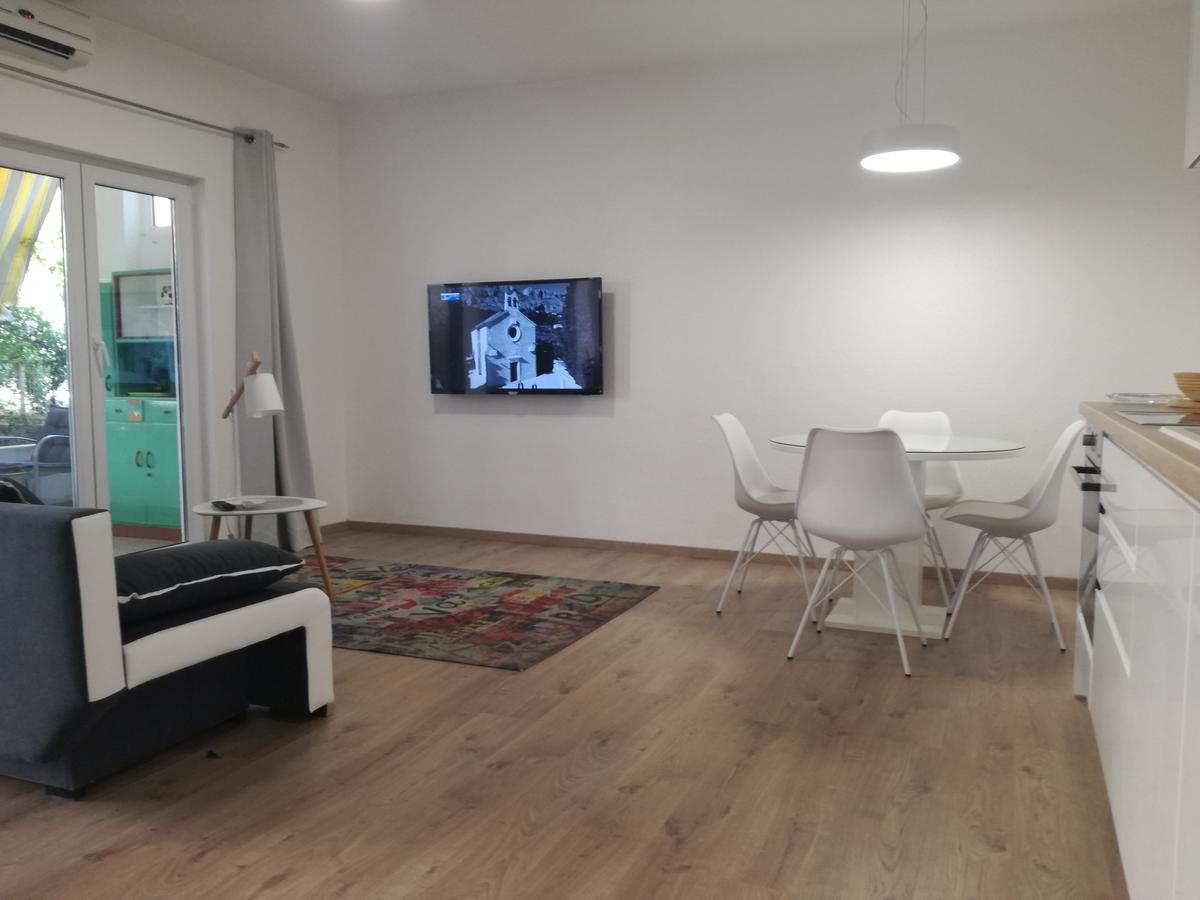 Centar Guest House Макарска Экстерьер фото